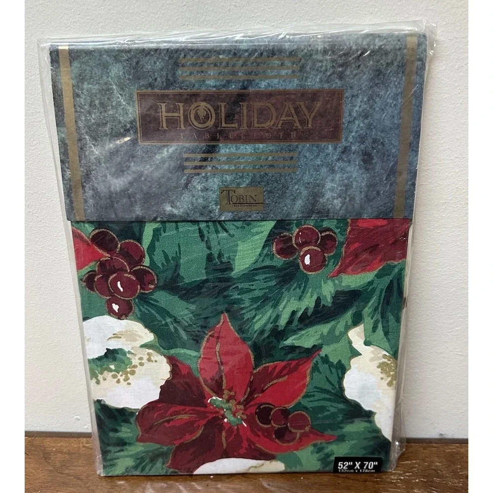 Vintage Robin Cotton Christmas Poinsettia Tablecloth Made Turkey 52 x 70 NEW NOS